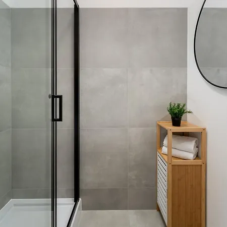 Hala Targowa Apartmán *